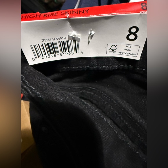 NWT Jessica Simpson Black High Rise Skinny Jeans size 8 - Picture 6 of 8